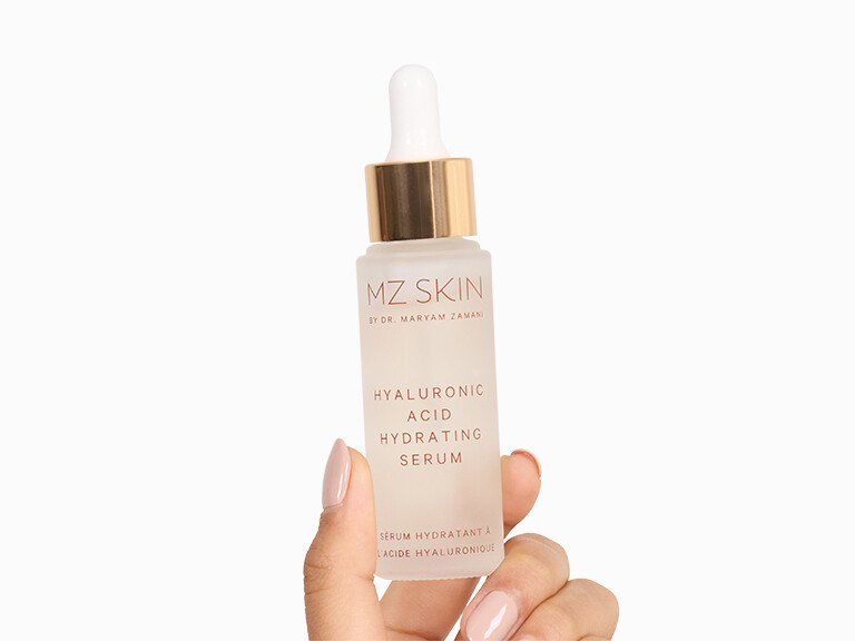 0125_BOXY_Choice_InHand_MZSKIN