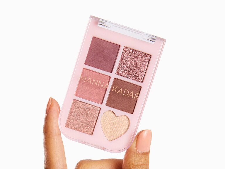 Pink Mirage Eye Shadow Palette 5色入り Manna Kadar Cosmetics Pink Mirage Eyeshadow Palette