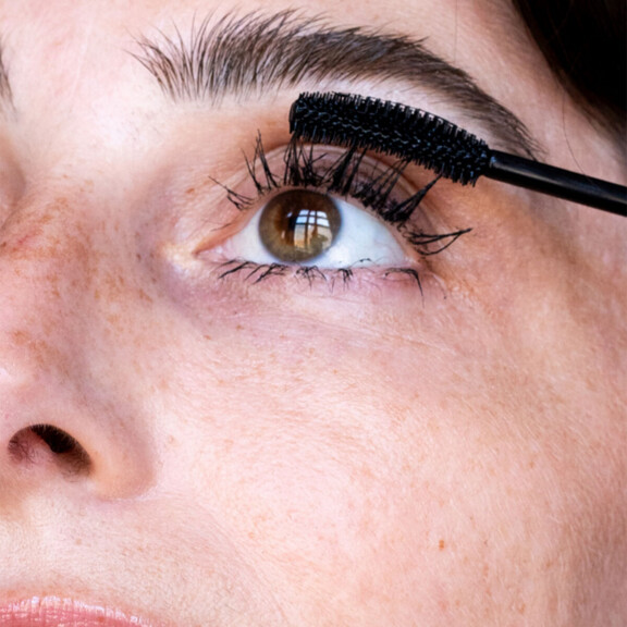 Dr. Lara Devgan Scientific Beauty Extreme Lengthening Mascara