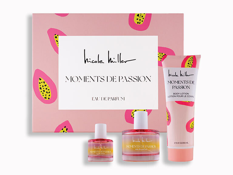Nicole Miller Moments De Passion Gift Set
