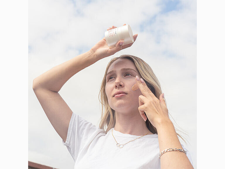 SonäGe Skincare Roux Tinted Day Crème with SPF 30