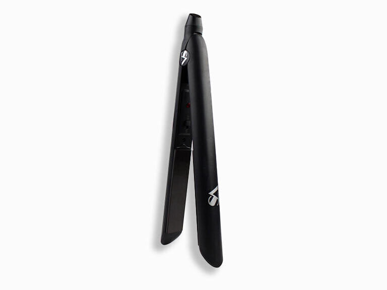 Straight Ahead 0.9″ Ceramic Portable Straightener